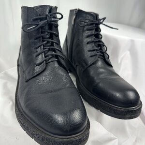 Highland creek boots Men’s size 11 with a zipper side, decorative zipper